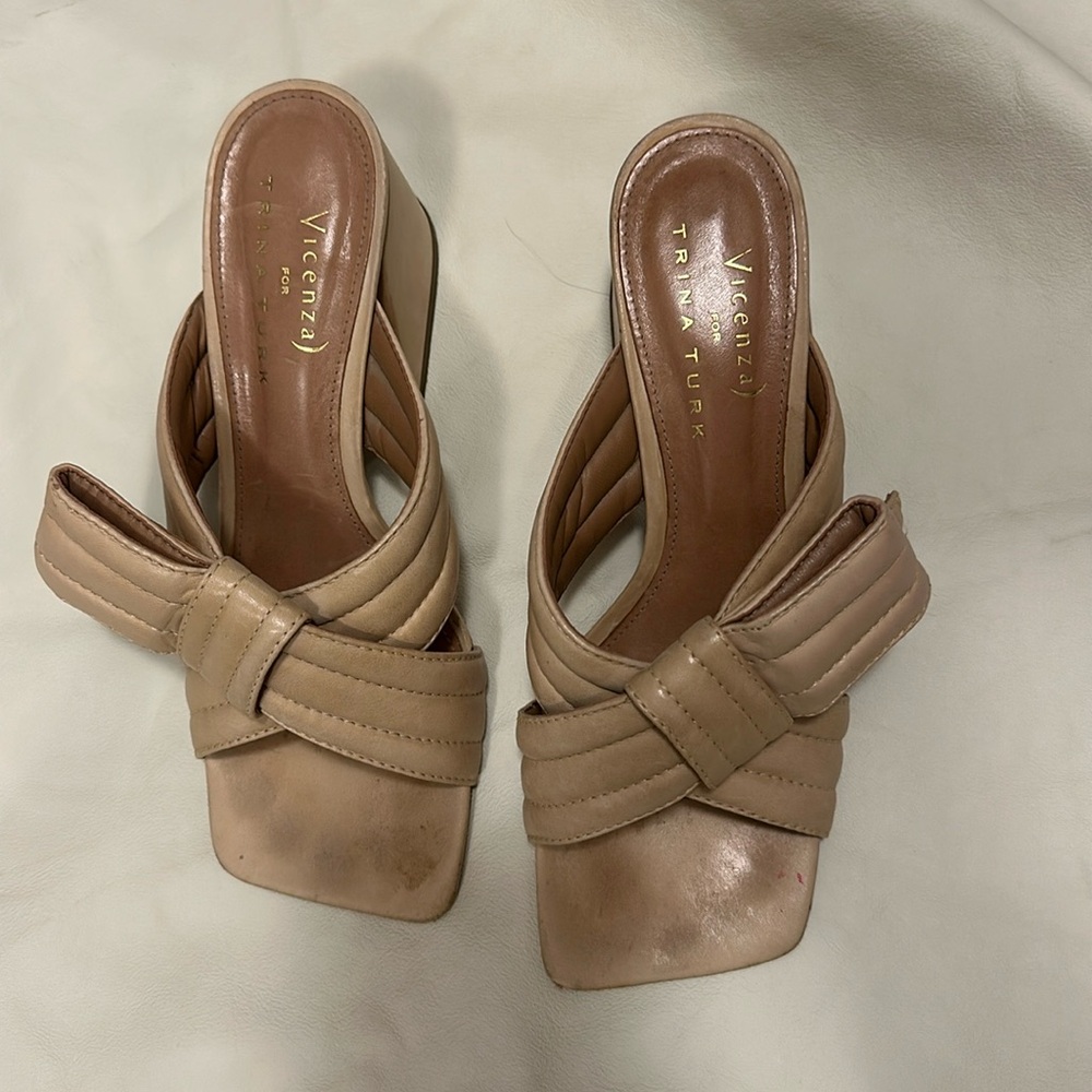 Cute Vicenza for Trina Turk  mule sandals with a chunky heel.